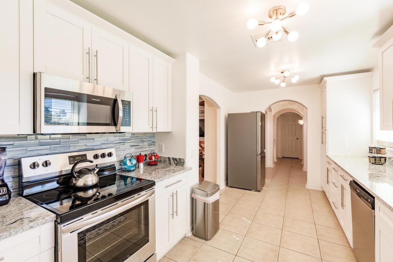 New! Dock Canal Family Home W/Pool & Gulf Access! North Fort Myers Exteriér fotografie