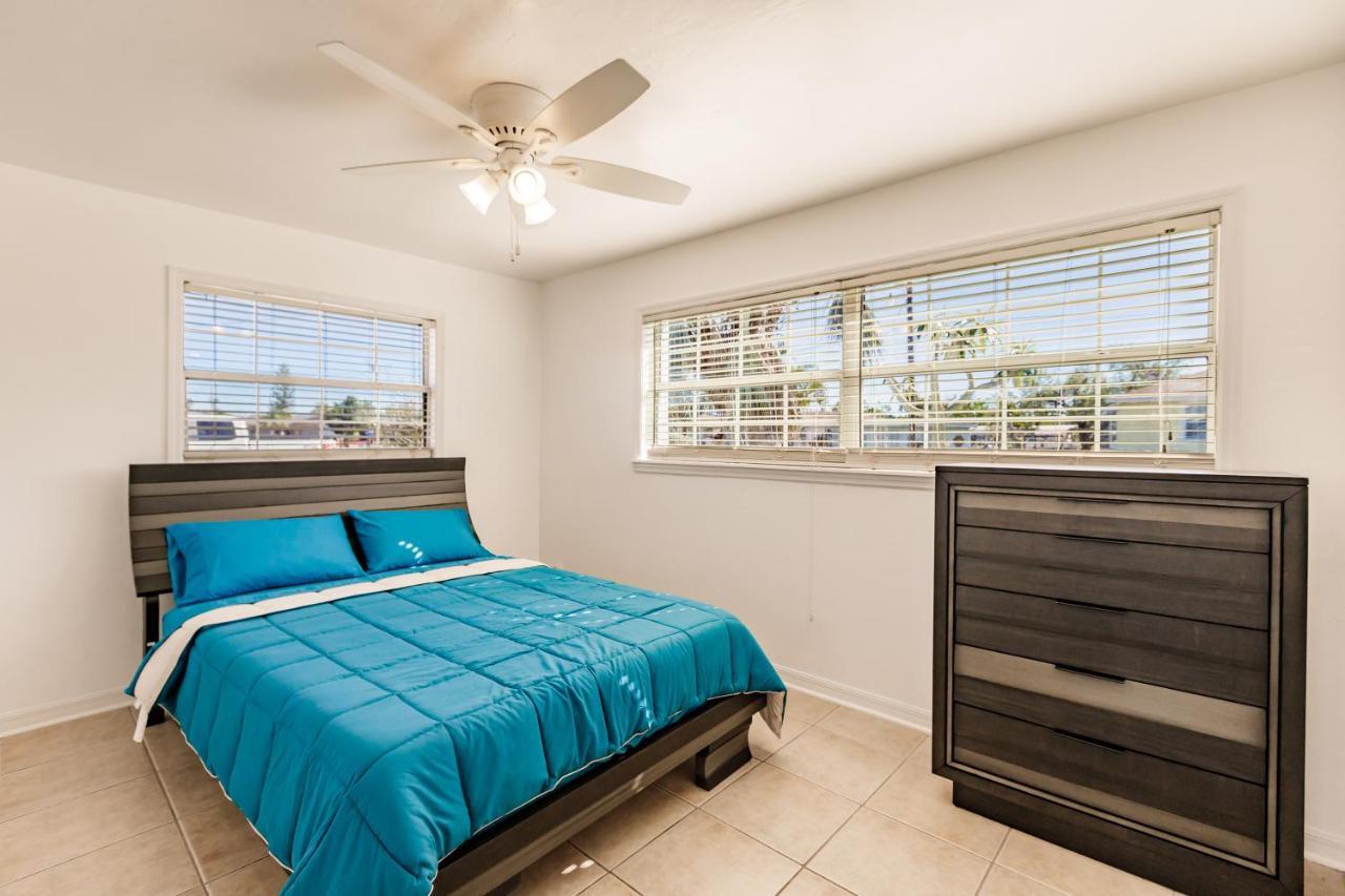 New! Dock Canal Family Home W/Pool & Gulf Access! North Fort Myers Exteriér fotografie